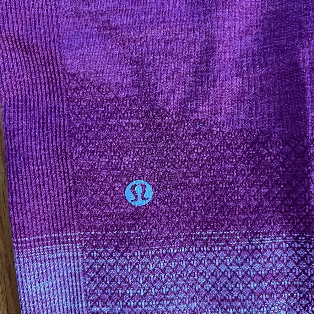 Lululemon - Picture 4 of 4